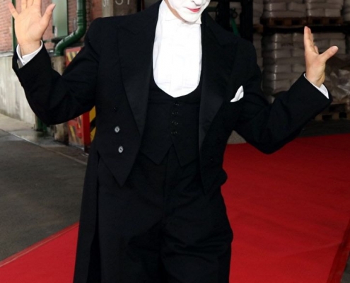 weiss-pantomime-walkact